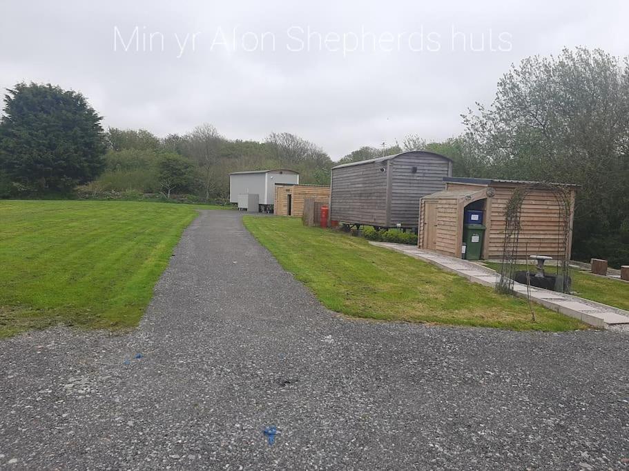 Anglesey New Modern Shepherds Hut With Spa Hot Tub Gwalchmai Exteriér fotografie